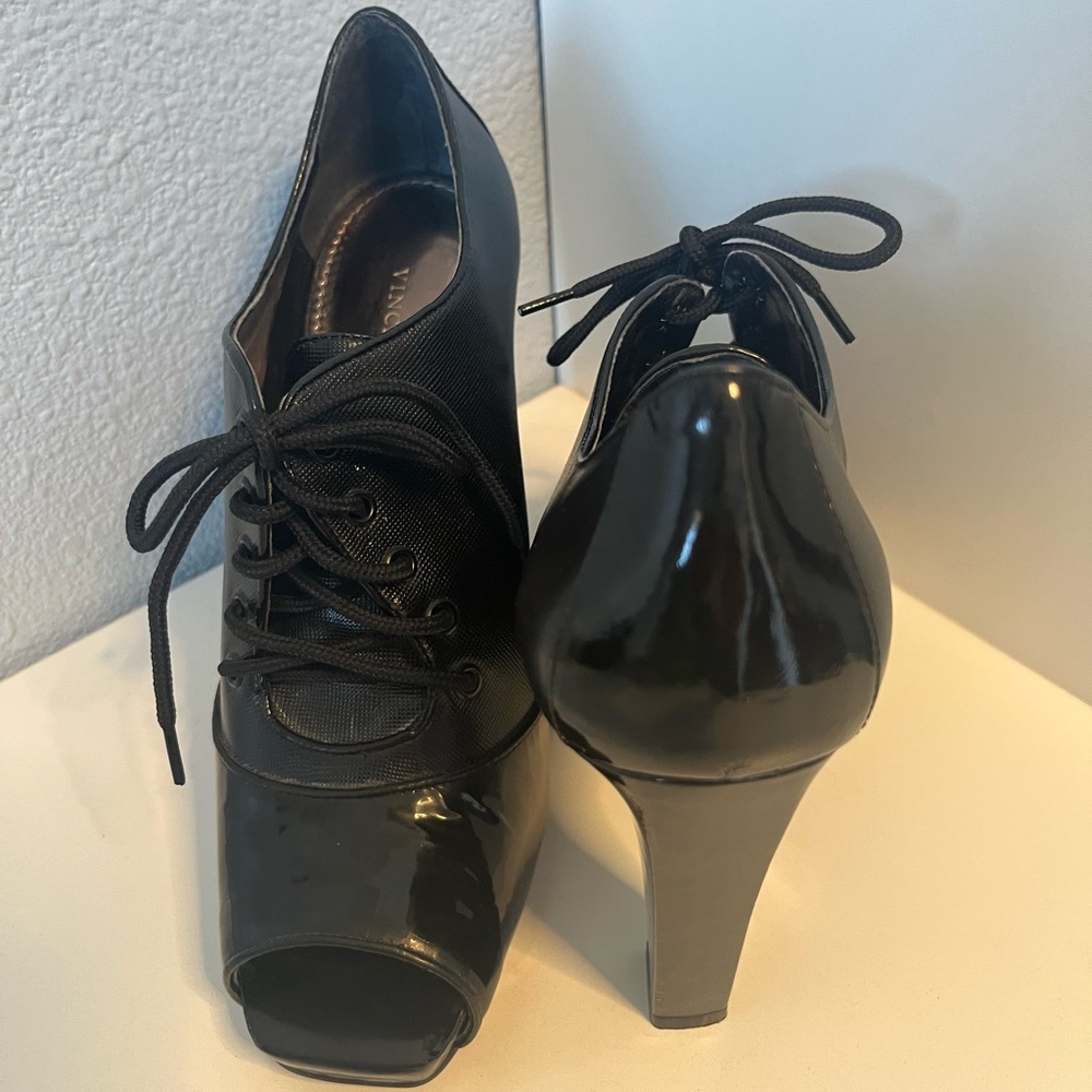 Vincent Camuto Black Faux Leather Heels